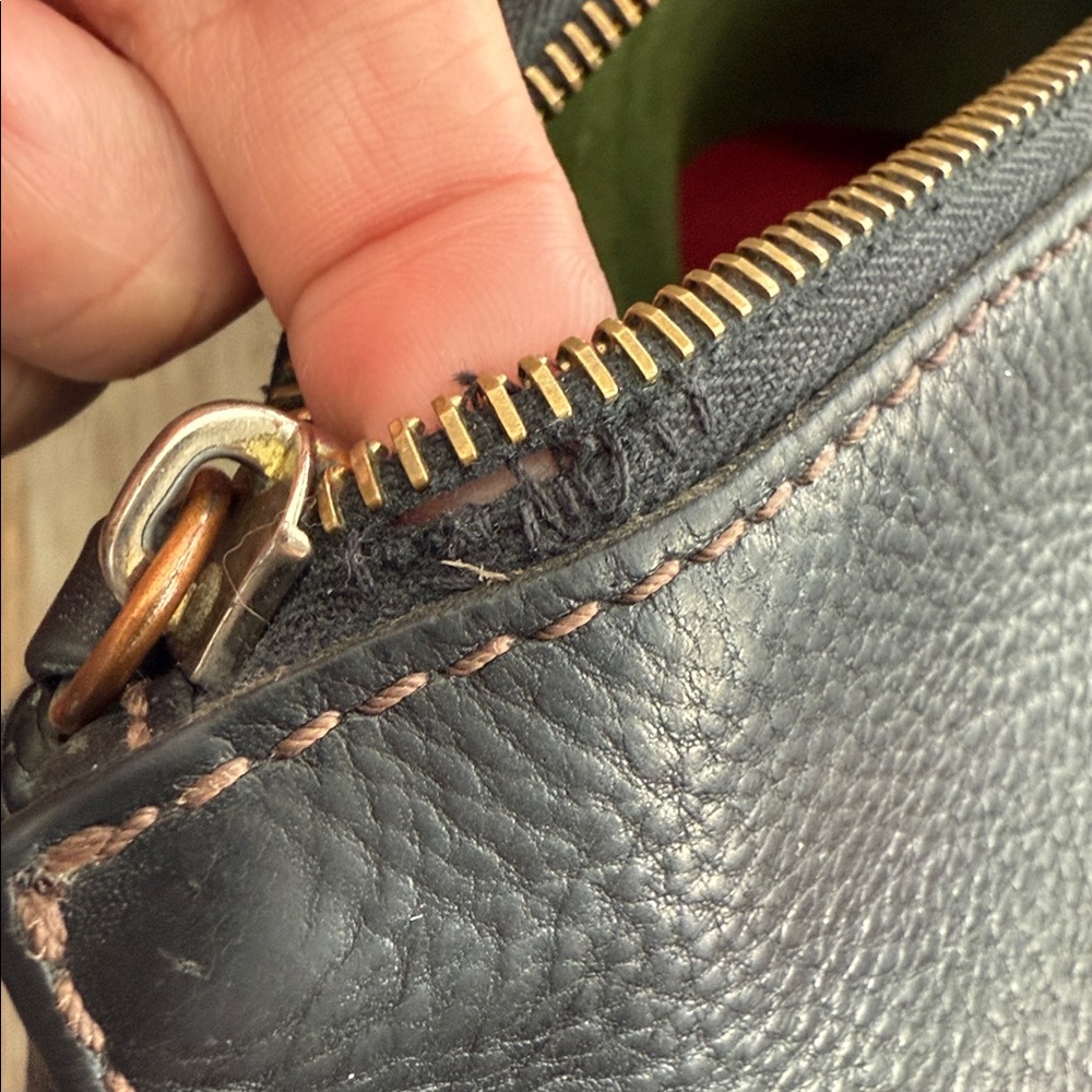 Dooney & Bourke Florentine Black Leather Foldover Tassle Large Crossbody Bag - Picture 15 of 16
